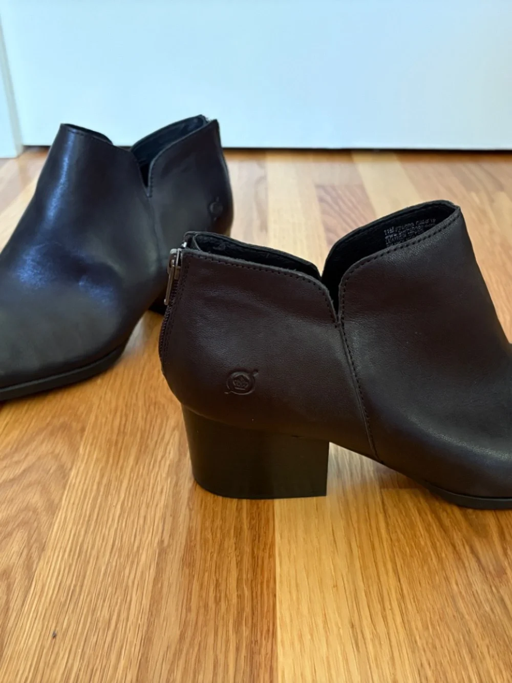BORN Women's Kenzy Black Leather Heeled Boots